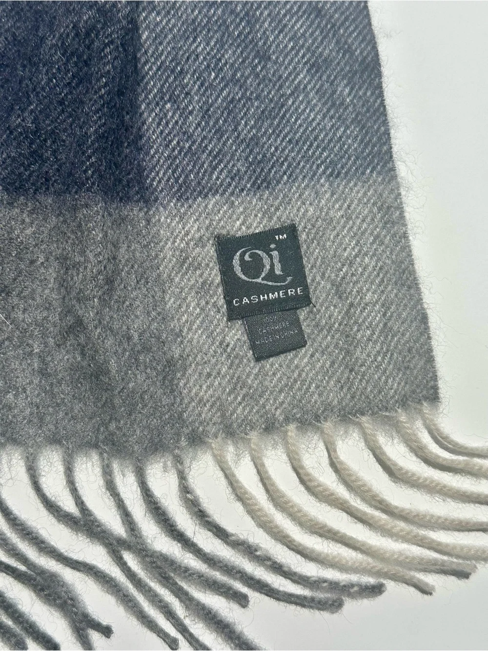 Qi Cashmere Blue & Gray Plaid Fringe Scarf, 100% Cashmere, 70”x12”